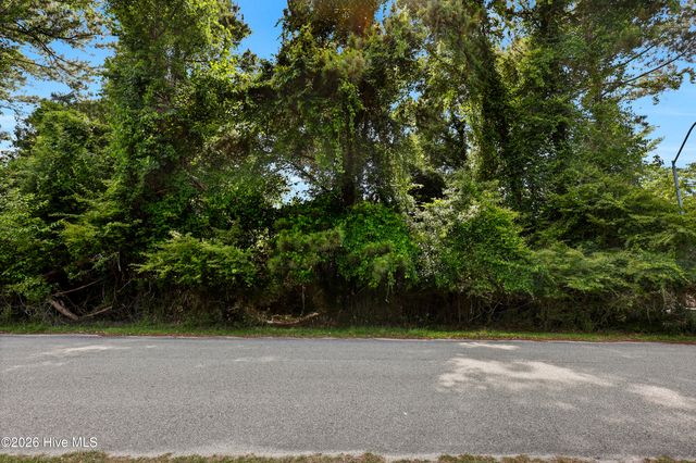 L32 Twelve Pointer Road, Hampstead, NC 28443