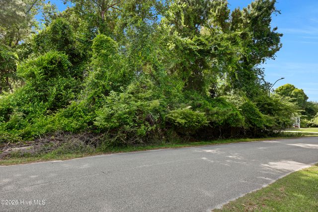 L32 Twelve Pointer Road, Hampstead, NC 28443