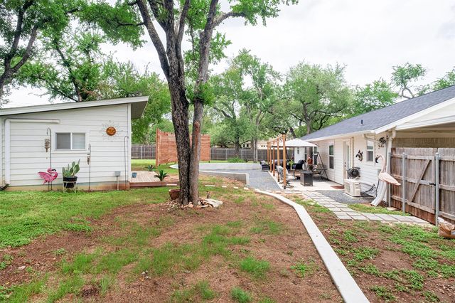 13516 Caldwell DR, Austin, TX 78750