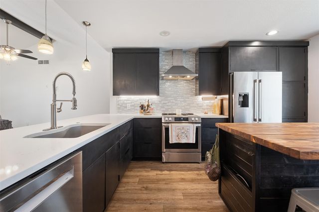 13516 Caldwell DR, Austin, TX 78750