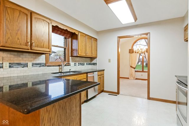 1027 Plum Street, Brownsburg, IN 46112