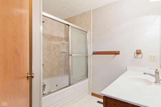 1027 Plum Street, Brownsburg, IN 46112