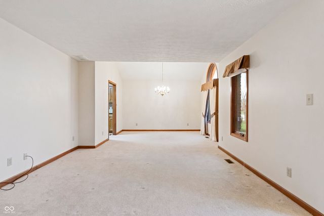 1027 Plum Street, Brownsburg, IN 46112