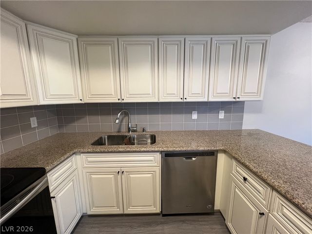 3450 Erva Street 238, Las Vegas, NV 89117
