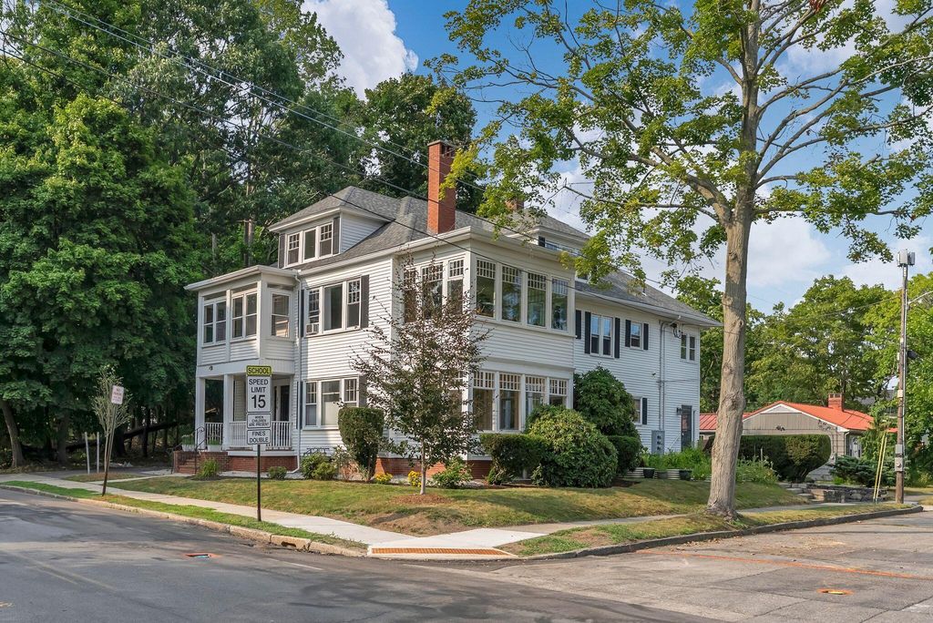 381 Deering Avenue, Portland, ME 04103 — photo 4