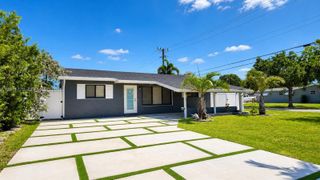6701 Pershing St, Hollywood, FL 33024