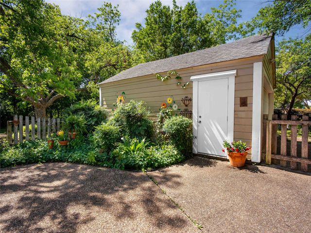 1403 Tranquilla Drive, Dallas, TX 75218