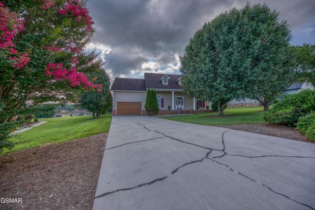 1833 Edward Drive, Sevierville, TN 37876