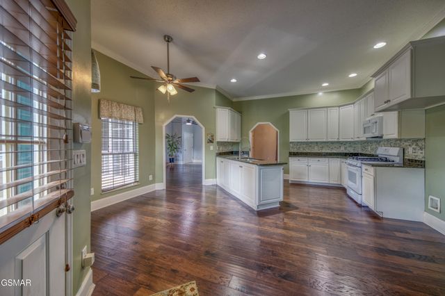 1833 Edward Drive, Sevierville, TN 37876