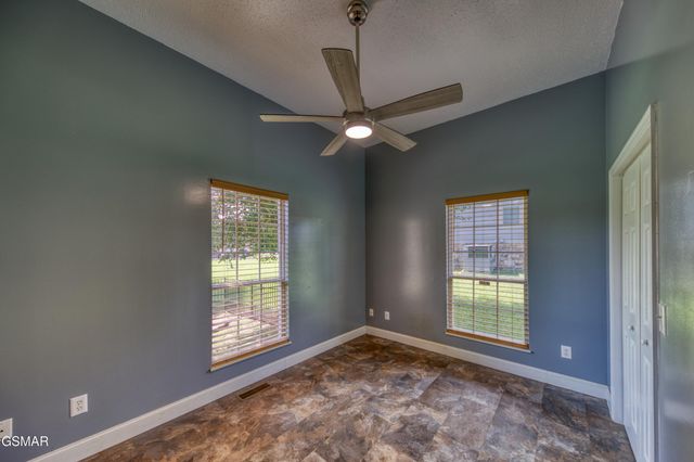 1833 Edward Drive, Sevierville, TN 37876