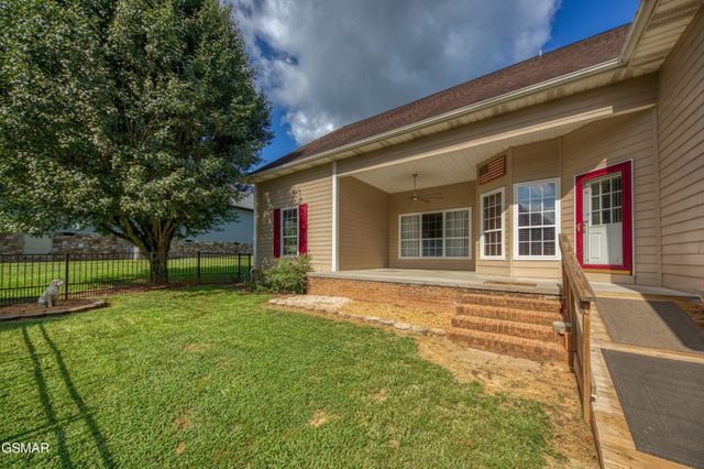 1833 Edward Drive, Sevierville, TN 37876
