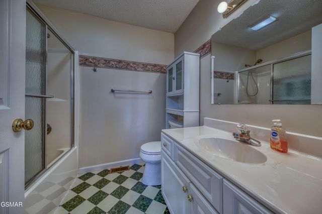 1833 Edward Drive, Sevierville, TN 37876