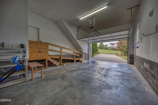 1833 Edward Drive, Sevierville, TN 37876