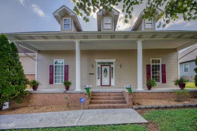 1833 Edward Drive, Sevierville, TN 37876