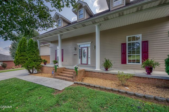 1833 Edward Drive, Sevierville, TN 37876