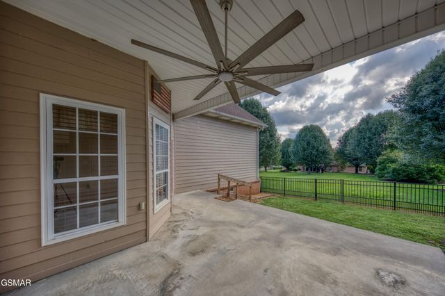 1833 Edward Drive, Sevierville, TN 37876