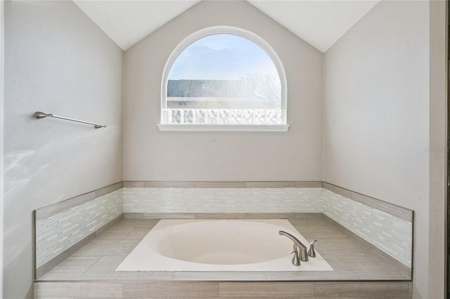 1566 CARRINGTON AVENUE, Winter Springs, FL 32708