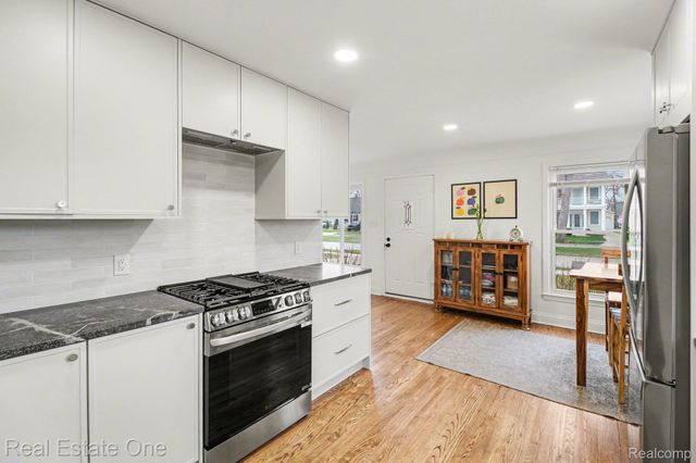 1149 Larkmoor Boulevard, Berkley, MI 48072