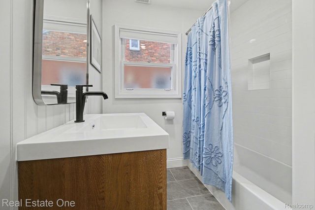 1149 Larkmoor Boulevard, Berkley, MI 48072