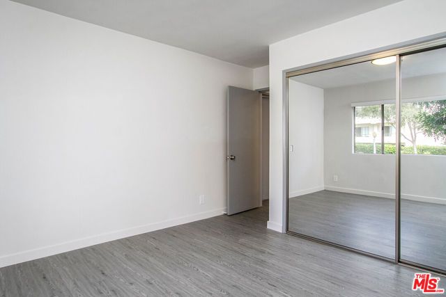 450 S LOS ROBLES Avenue 11, Pasadena, CA 91101