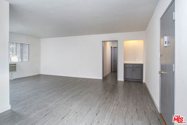 450 S LOS ROBLES Avenue 11, Pasadena, CA 91101