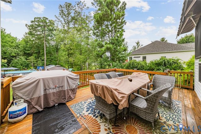 6407 Oak Arbor Dr, Chester, VA 23831