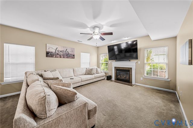 6407 Oak Arbor Dr, Chester, VA 23831