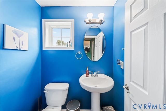 6407 Oak Arbor Dr, Chester, VA 23831