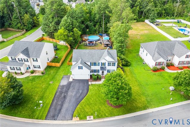 6407 Oak Arbor Dr, Chester, VA 23831