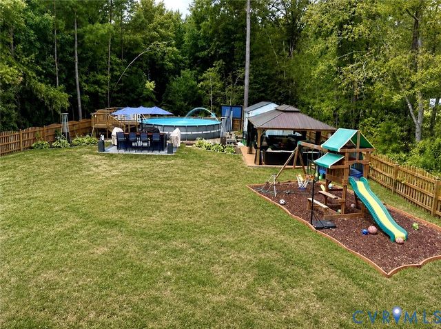 6407 Oak Arbor Dr, Chester, VA 23831
