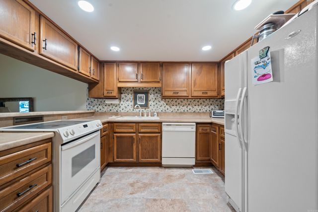 105 Long Island Bay Apt 1A, Hot Springs, AR 71913