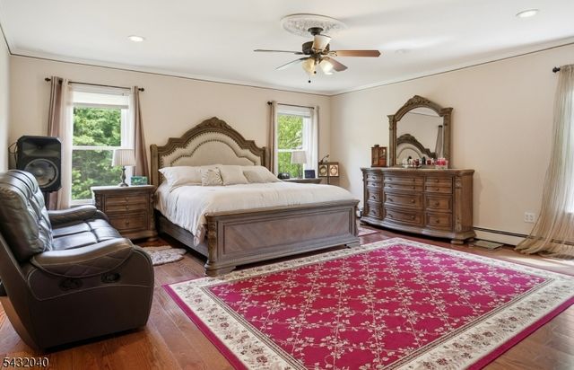 31 Knoble Pl, Hawthorne Boro, NJ 07506
