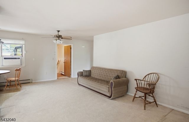 31 Knoble Pl, Hawthorne Boro, NJ 07506