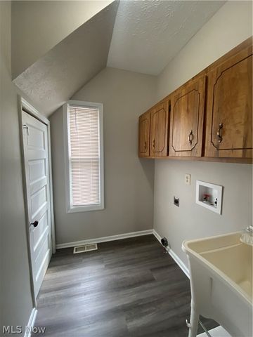 2918 Tampa Avenue, Cleveland, OH 44109