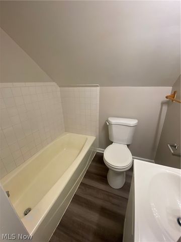 2918 Tampa Avenue, Cleveland, OH 44109