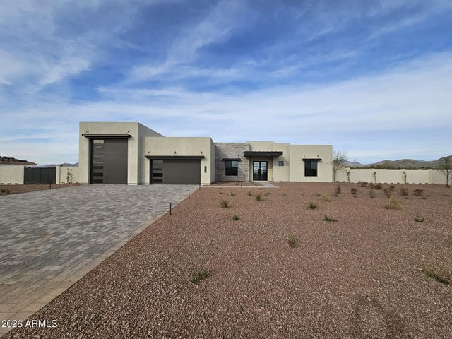 1904 E CREEK CANYON Road, Phoenix, AZ 85086
