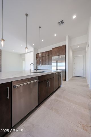 1904 E CREEK CANYON Road, Phoenix, AZ 85086