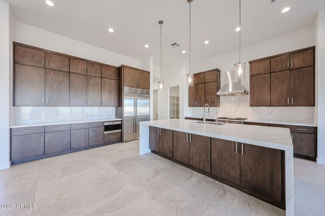 1904 E CREEK CANYON Road, Phoenix, AZ 85086