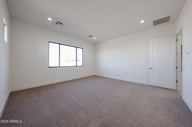 1904 E CREEK CANYON Road, Phoenix, AZ 85086