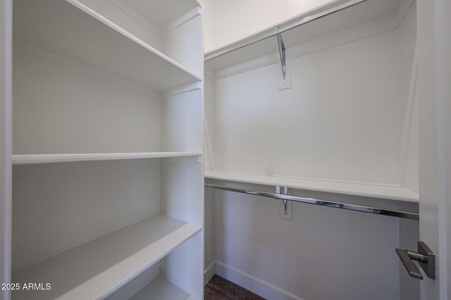 1904 E CREEK CANYON Road, Phoenix, AZ 85086