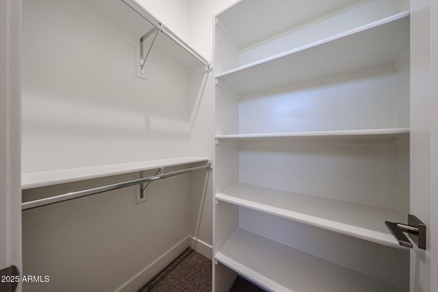 1904 E CREEK CANYON Road, Phoenix, AZ 85086