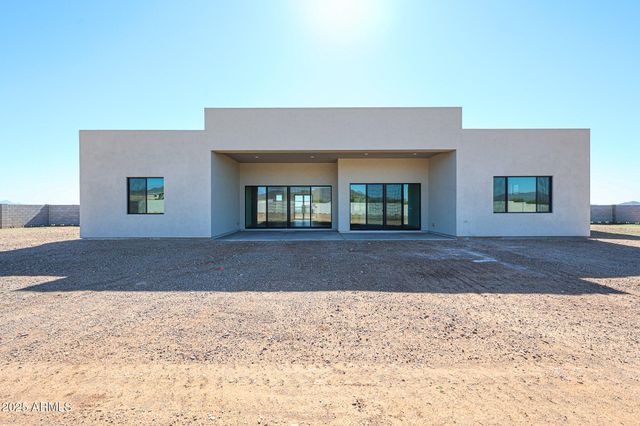 1904 E CREEK CANYON Road, Phoenix, AZ 85086