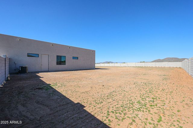 1904 E CREEK CANYON Road, Phoenix, AZ 85086