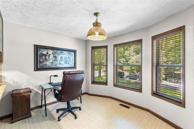 3460 Deerfield Lane NW, Kennesaw, GA 30144