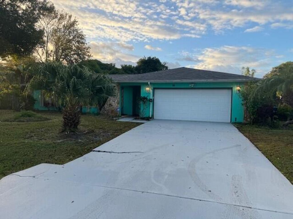 356 Pipit Street NE, Palm Bay, FL 32907