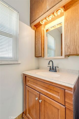 822 W H Street, Ontario, CA 91762