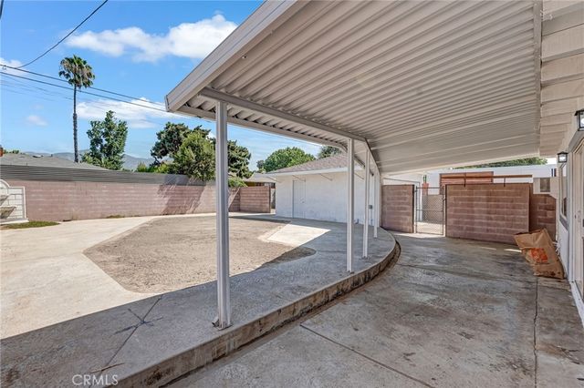 822 W H Street, Ontario, CA 91762