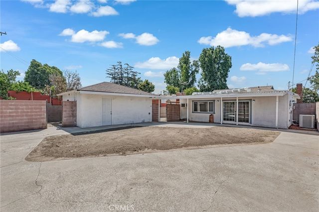822 W H Street, Ontario, CA 91762