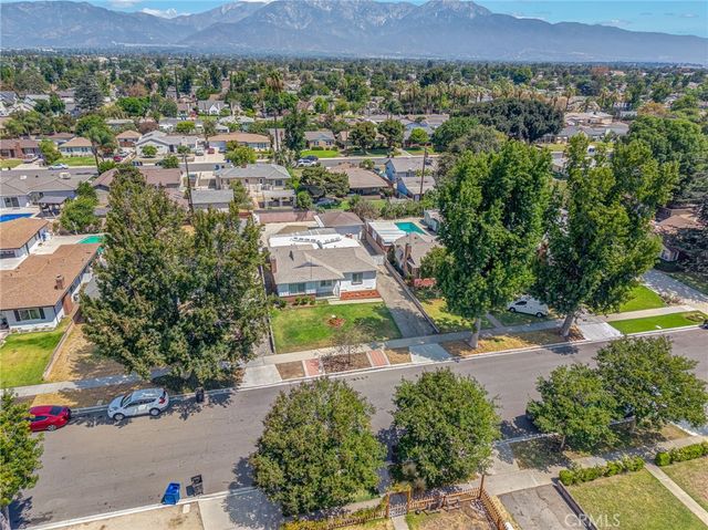 822 W H Street, Ontario, CA 91762