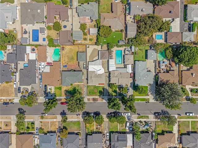822 W H Street, Ontario, CA 91762